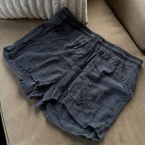 Universal Thread Men's Dark Gray Athletic Shorts
